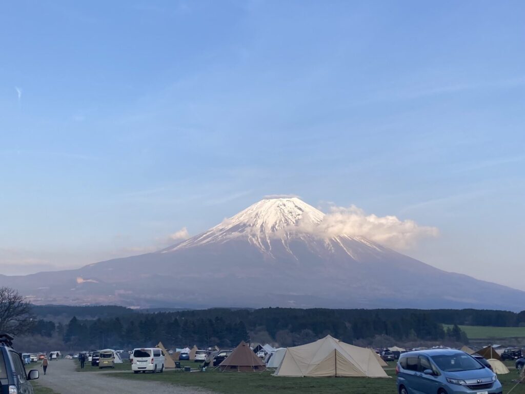 ふもとっぱらからの富士山