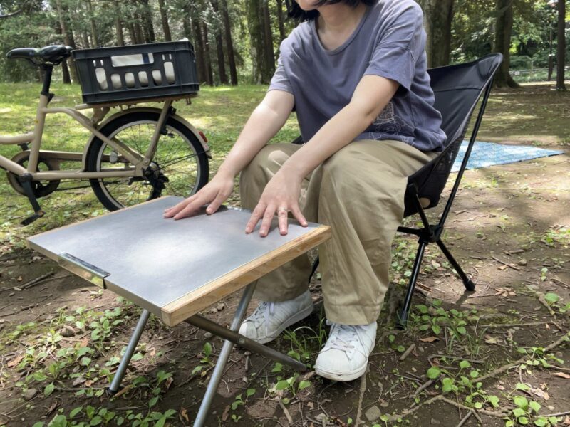 チェアワン(re)と焚き火テーブルの組み合わせ